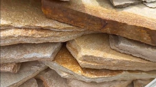 Плитняк златолит жёлтый золотистый для отмостки купить в Лянторе