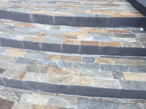 Плитка из Златолита Уральского для лестницы купить в Лянторе