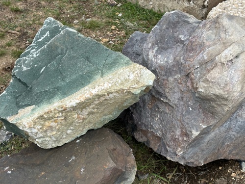 Камни для ландшафтного дизайна зелёные 10-60 килограмм купить в Лянторе