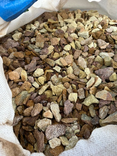 Златолит персиковый декоративная каменная крошка купить в Лянторе