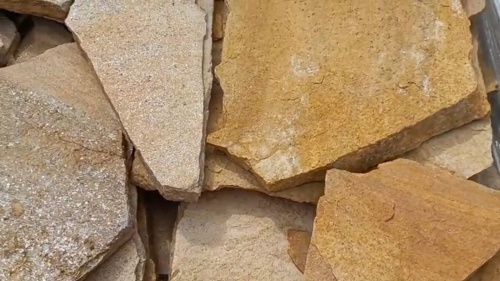 Плитняк златолит жёлтый для цоколя купить в Лянторе