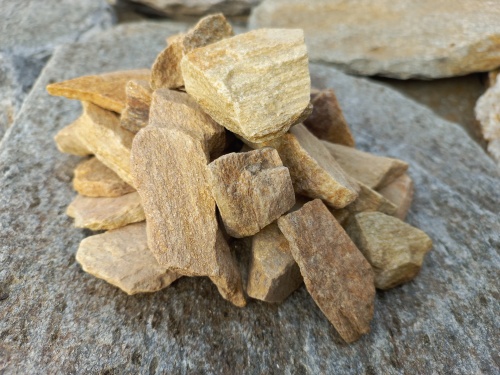 Златолит жёлтый декоративная каменная крошка купить в Лянторе