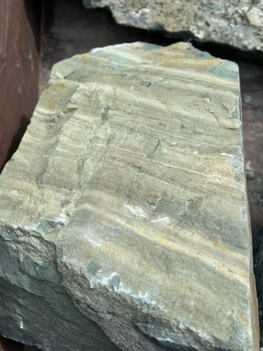 Ландшафтные глыбы зелёные 200-500 килограмм купить в Лянторе