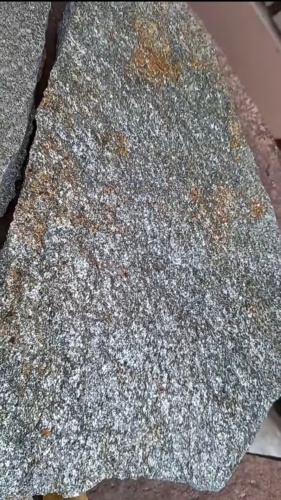 Плитняк златолит серебристый для цоколя, отмостки купить в Лянторе