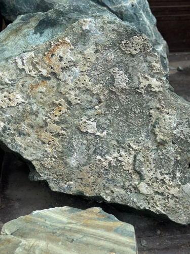 Ландшафтные глыбы зелёные 200-500 килограмм купить в Лянторе