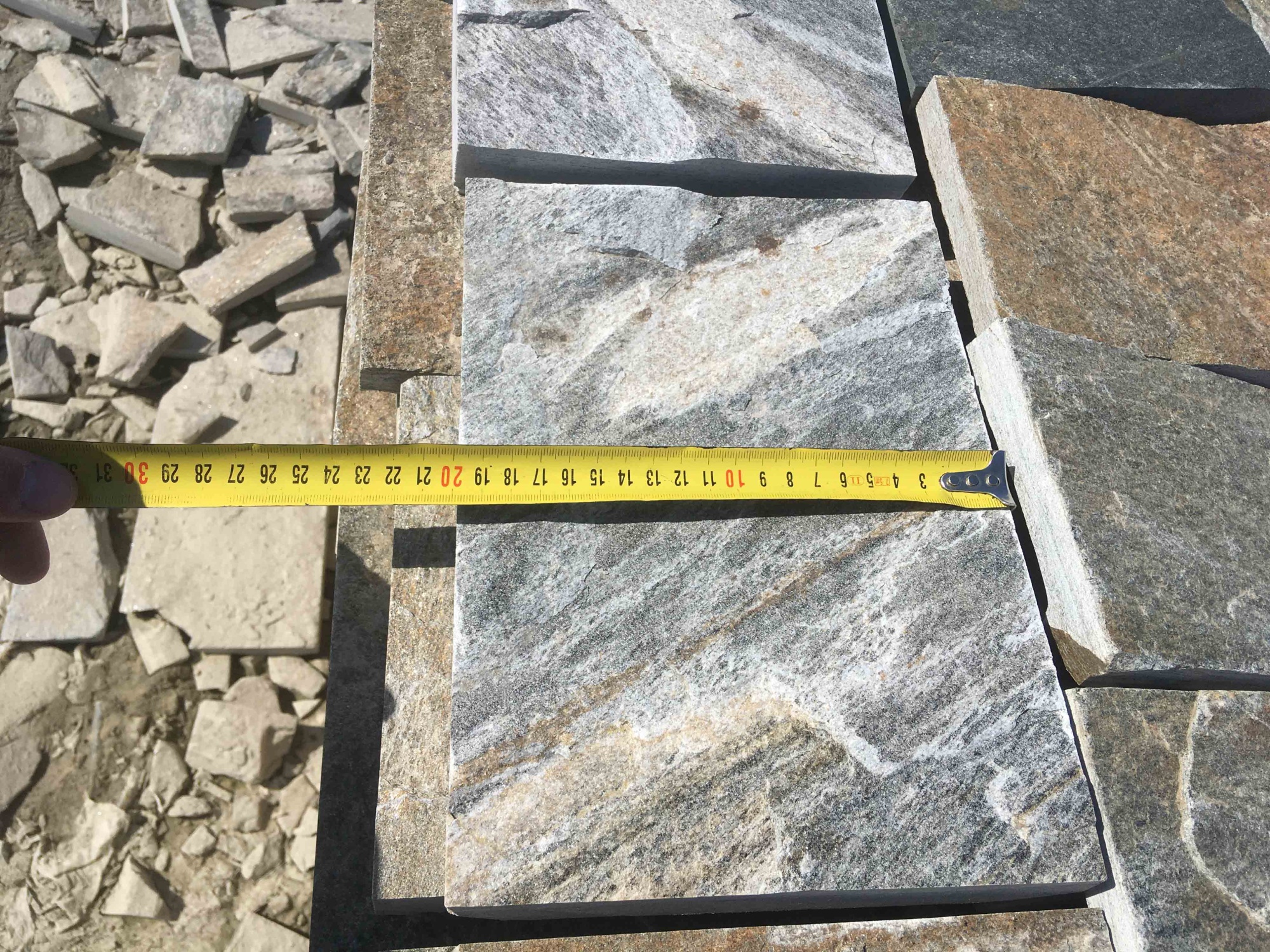 Плитка пилёная златолит Уральский для фасада купить в Лянторе