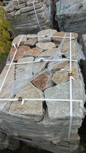 Плитняк галтованный гранитный для ландшафтного дизайна купить в Лянторе