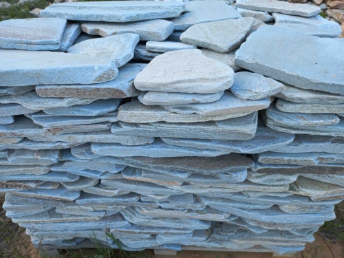 Плитняк златолит зелёный галтованный для цоколя купить в Лянторе