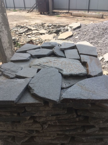 Златолит серебристый галтованный для лестниц купить в Лянторе